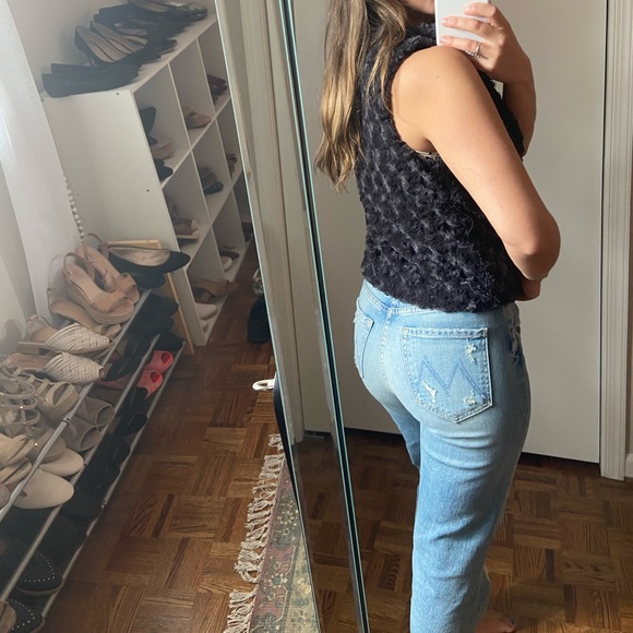 Fuzzy vest - Picture 3 of 6